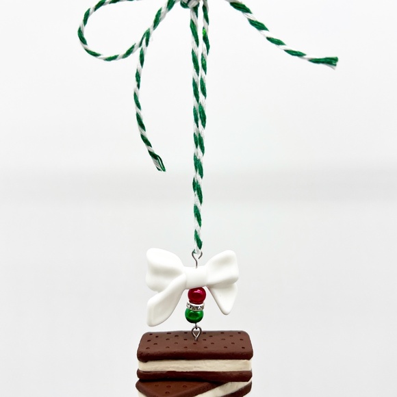 Handmade Ice Cream Sandwich Ornament – Polymer Clay Christmas Tree Decoration - Picture 8 of 10